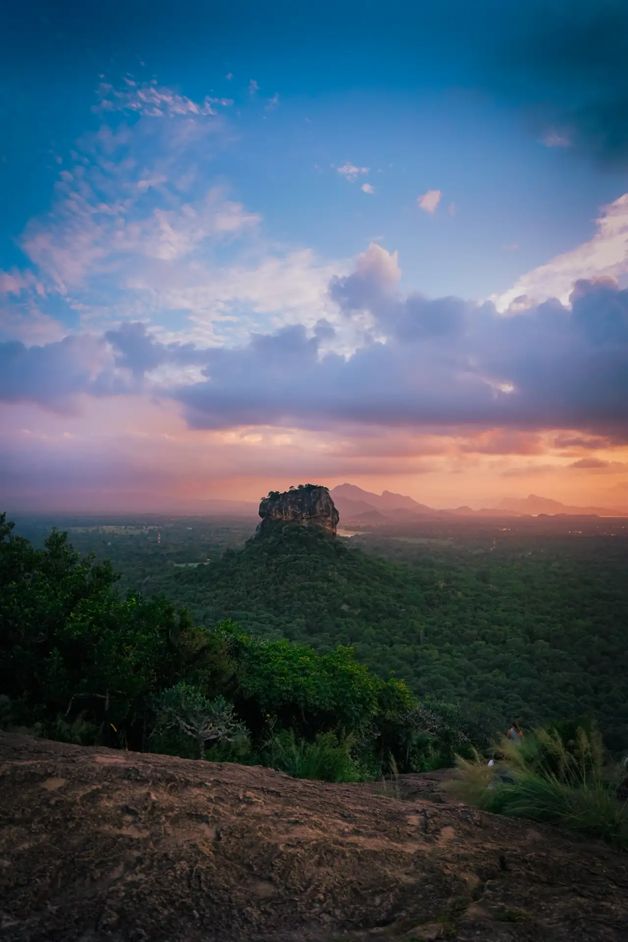Sri Lanka — scenic travel view